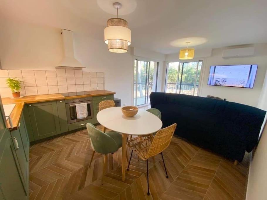 T2 Avec Clim Et Terrasse Vue Mer, Les Sablettes La Seyne-sur-Mer Exterior foto